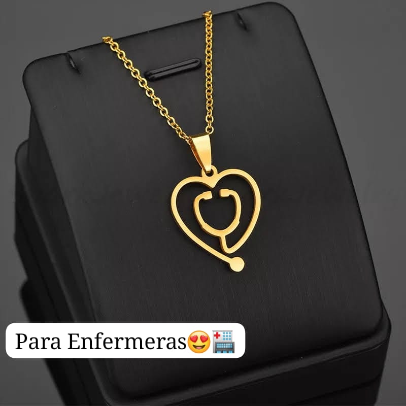 Cadena Corazón con Estetoscopio Oro ✨️