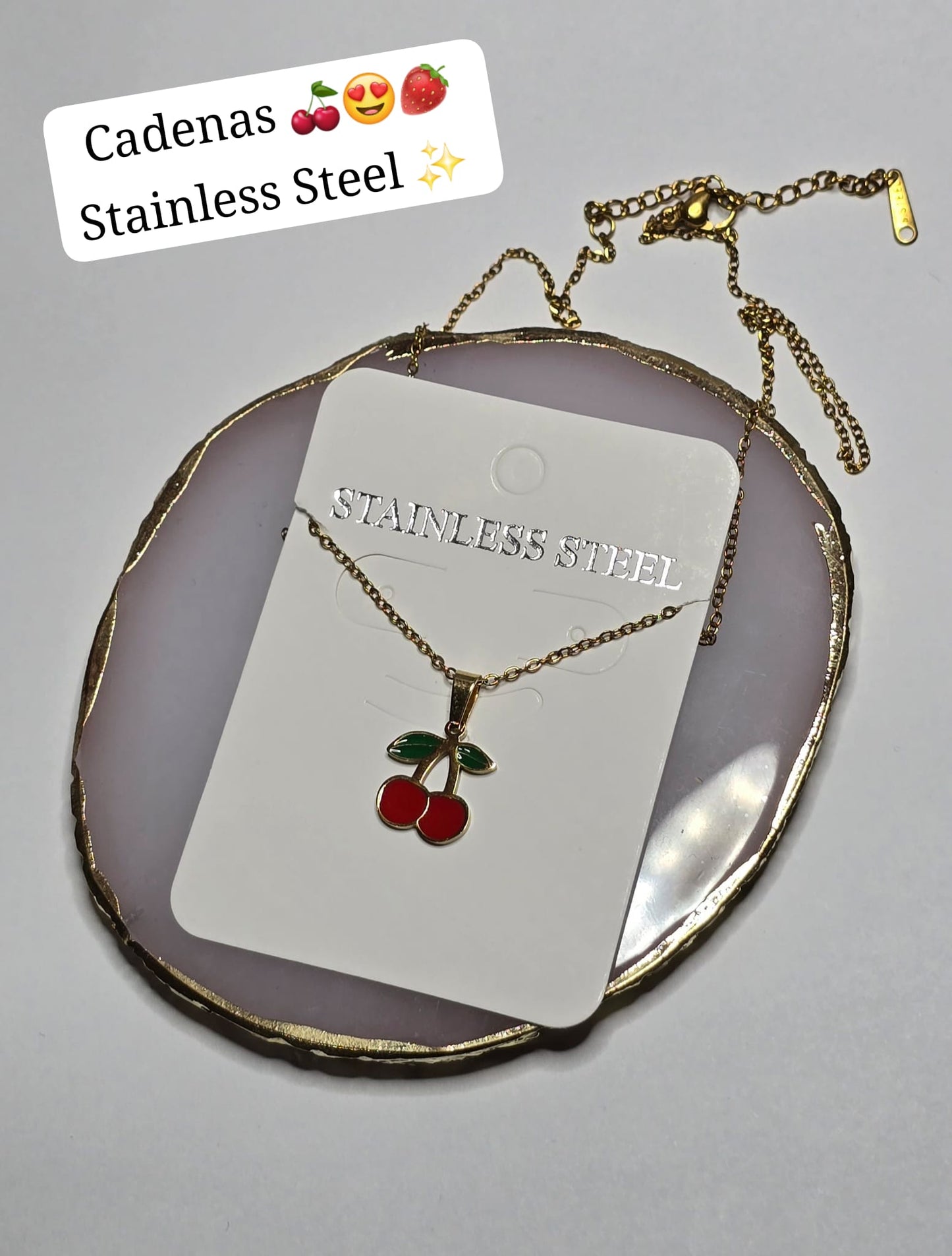 Cadena 🍒  y 🍓 color dorado ✨️