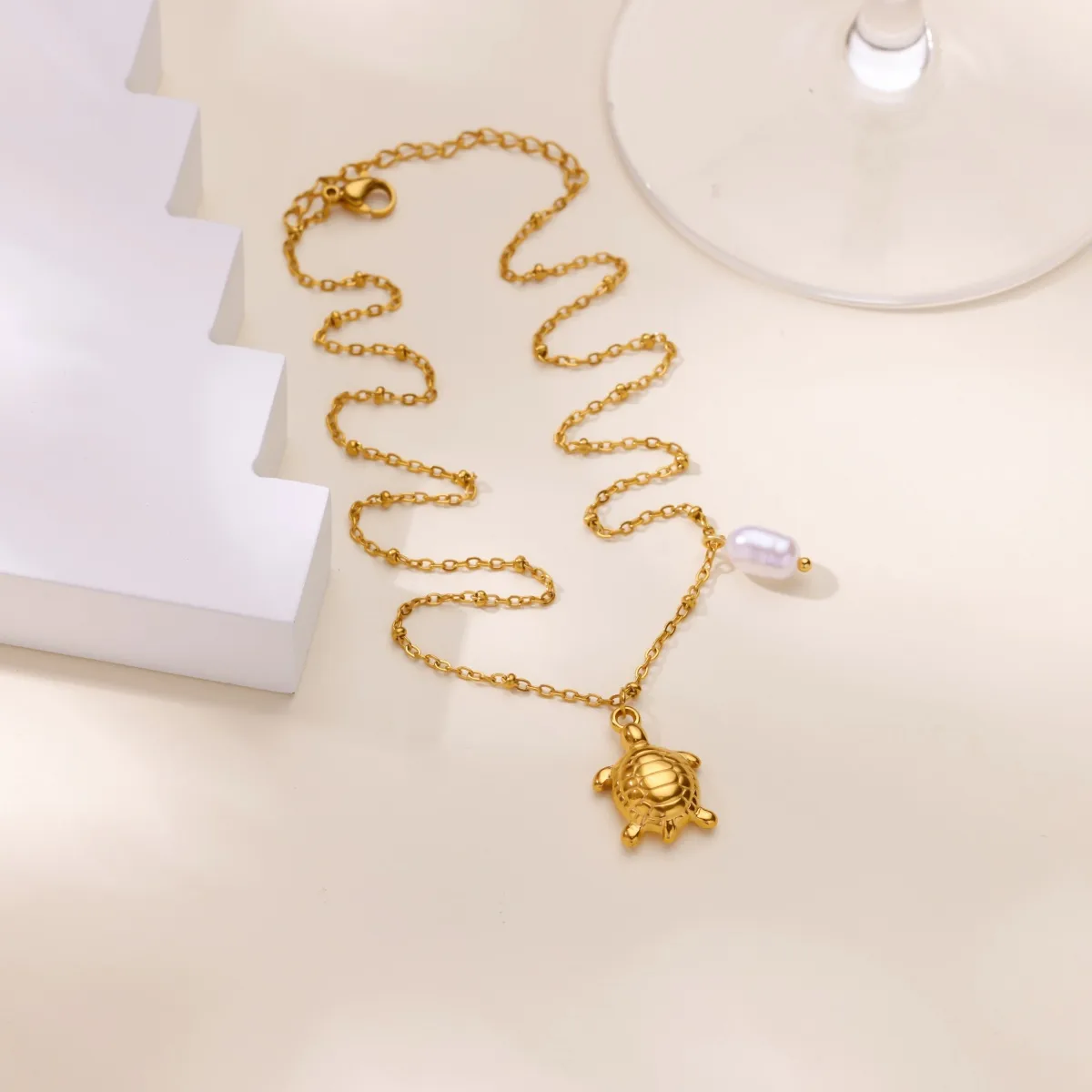 Cadenas Diseño Verano⛱️🐌🐢 (perla /dorado)