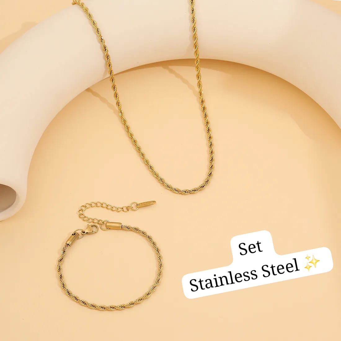 Set 2pcs dorado (cadena dando vuelta) ✨️